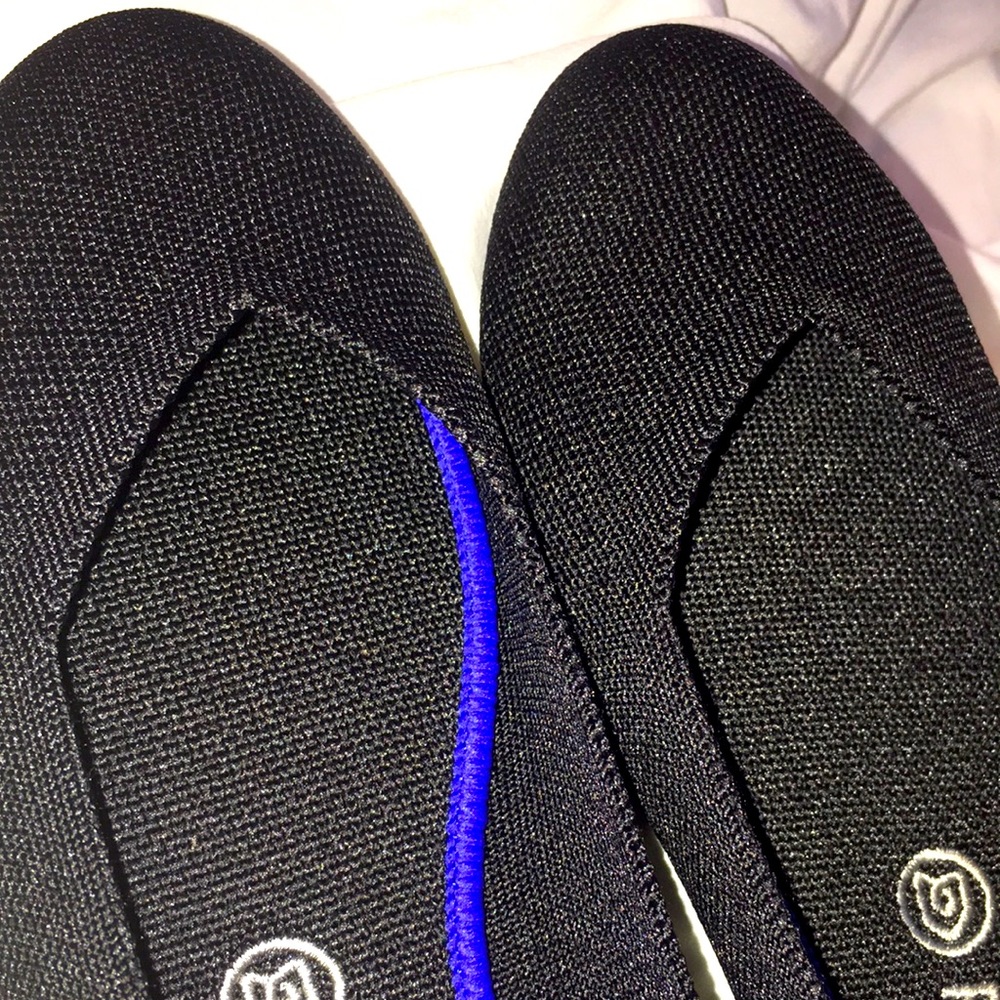 The Flat by Rothy's in Black 9.5 EUC machine washable ballet flats slip ons